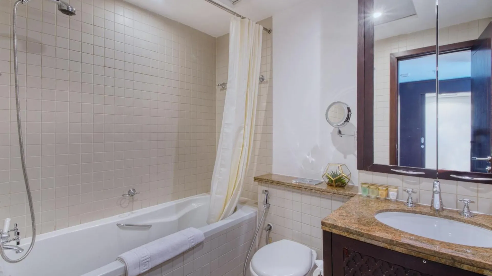 Cozy 1-Bedroom Apartment At Heart Of Dubai 0*,  United Arab Emirates